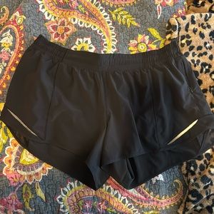 Lululemon hotty hot short
